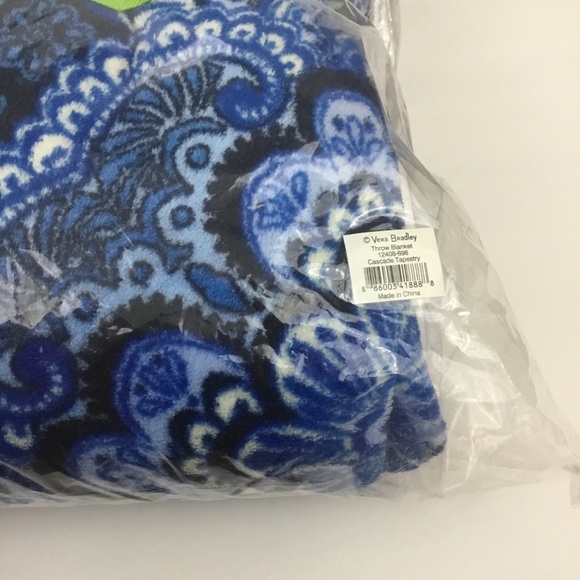Vera Bradley Throw Blanket Cascade Tapestry NEW - Picture 2 of 4
